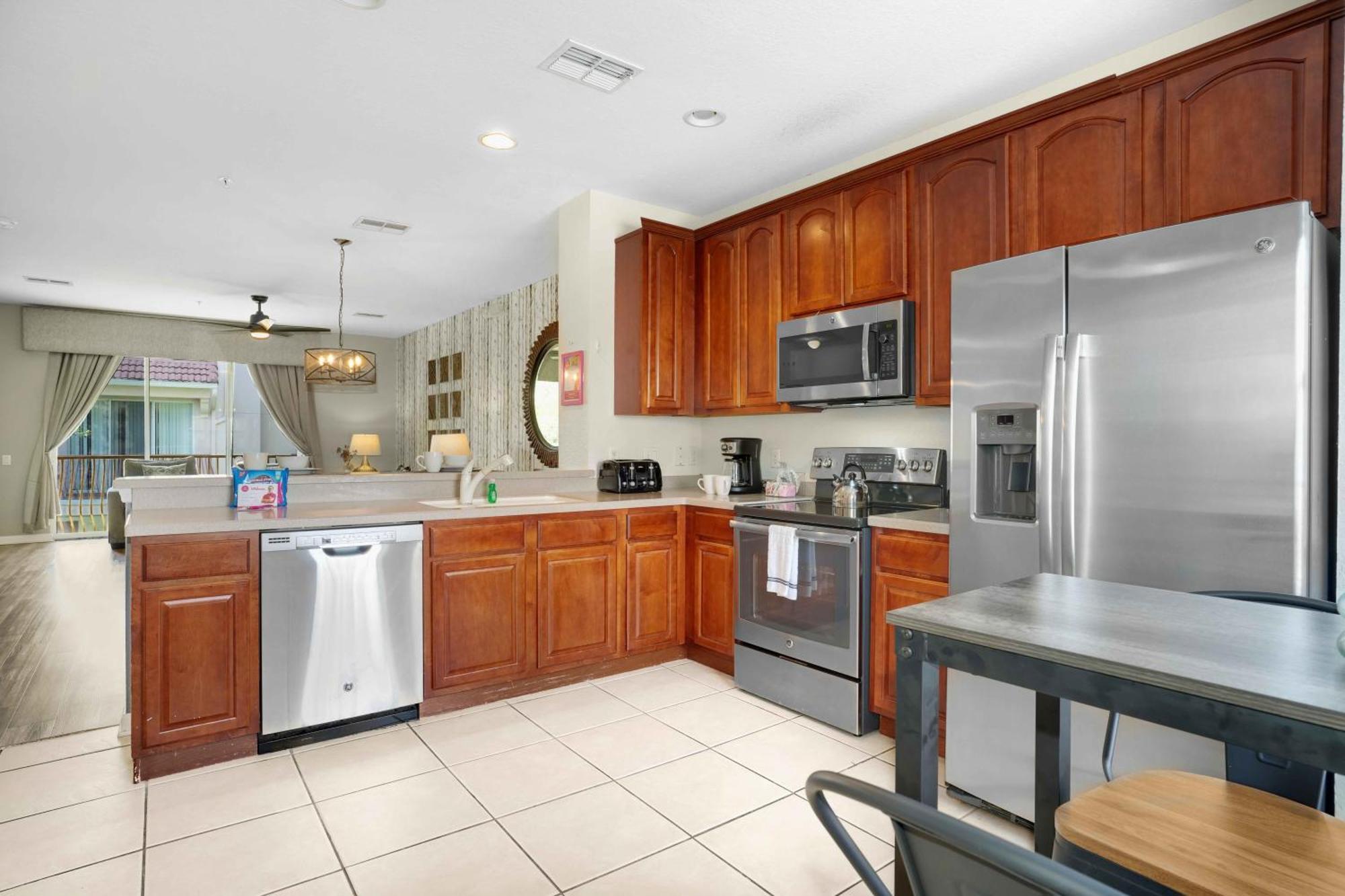 Holiday home Spacious Townhome Wpatio Garage Sleeps10 *