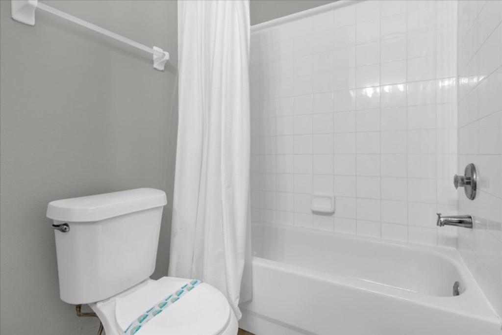 5 Bedrooms - 3,5 Bathrooms - Windsor Palms 8017 Kp * Orlando