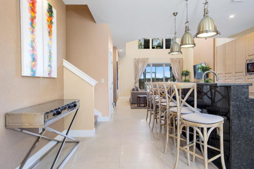 4 Bedroom- 4,5 Bathroom Magic Village 3239 Ba Orlando