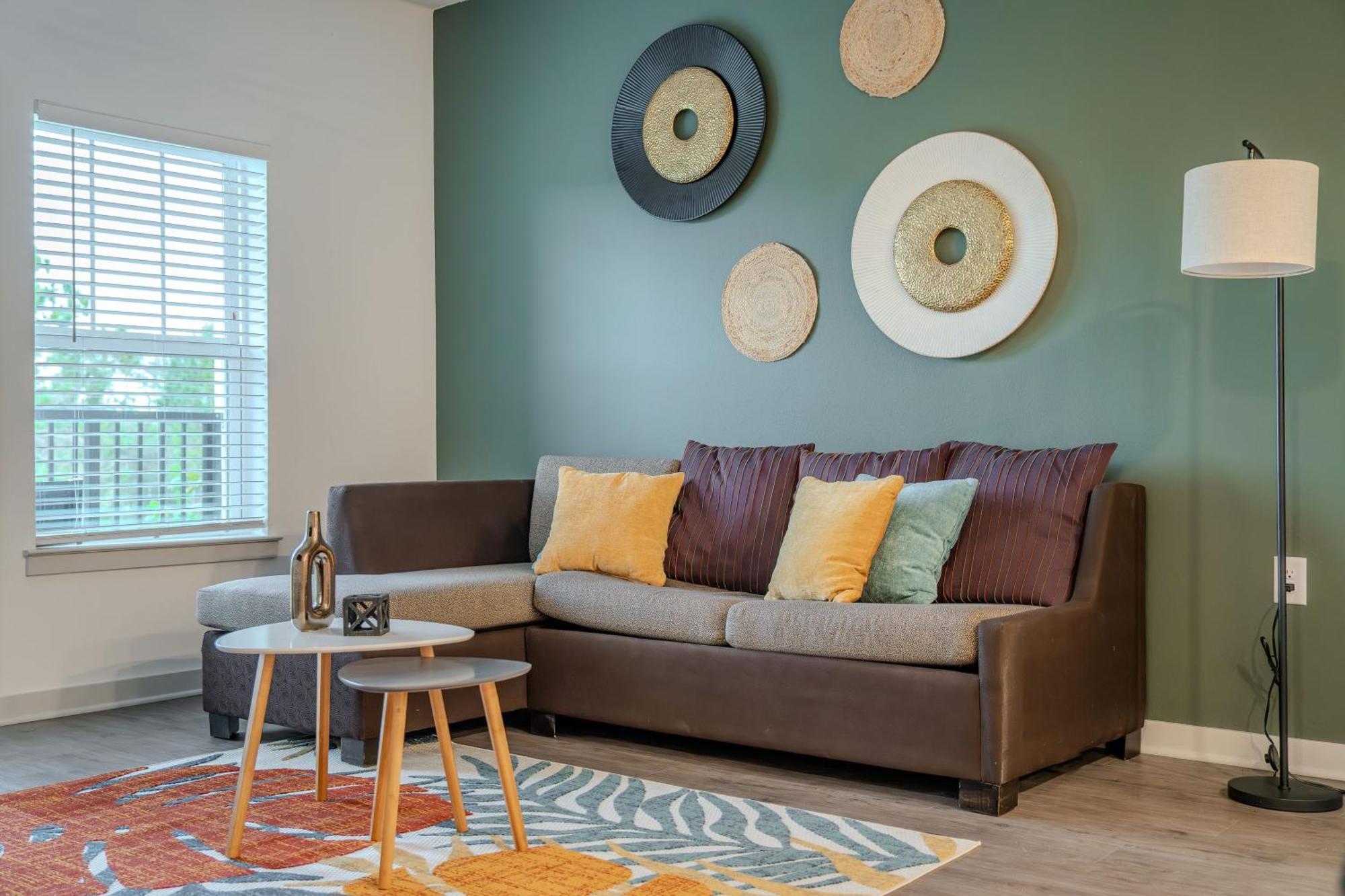 Complete ,10 Min To Parks Pets Allowed, Resort-style Amenities