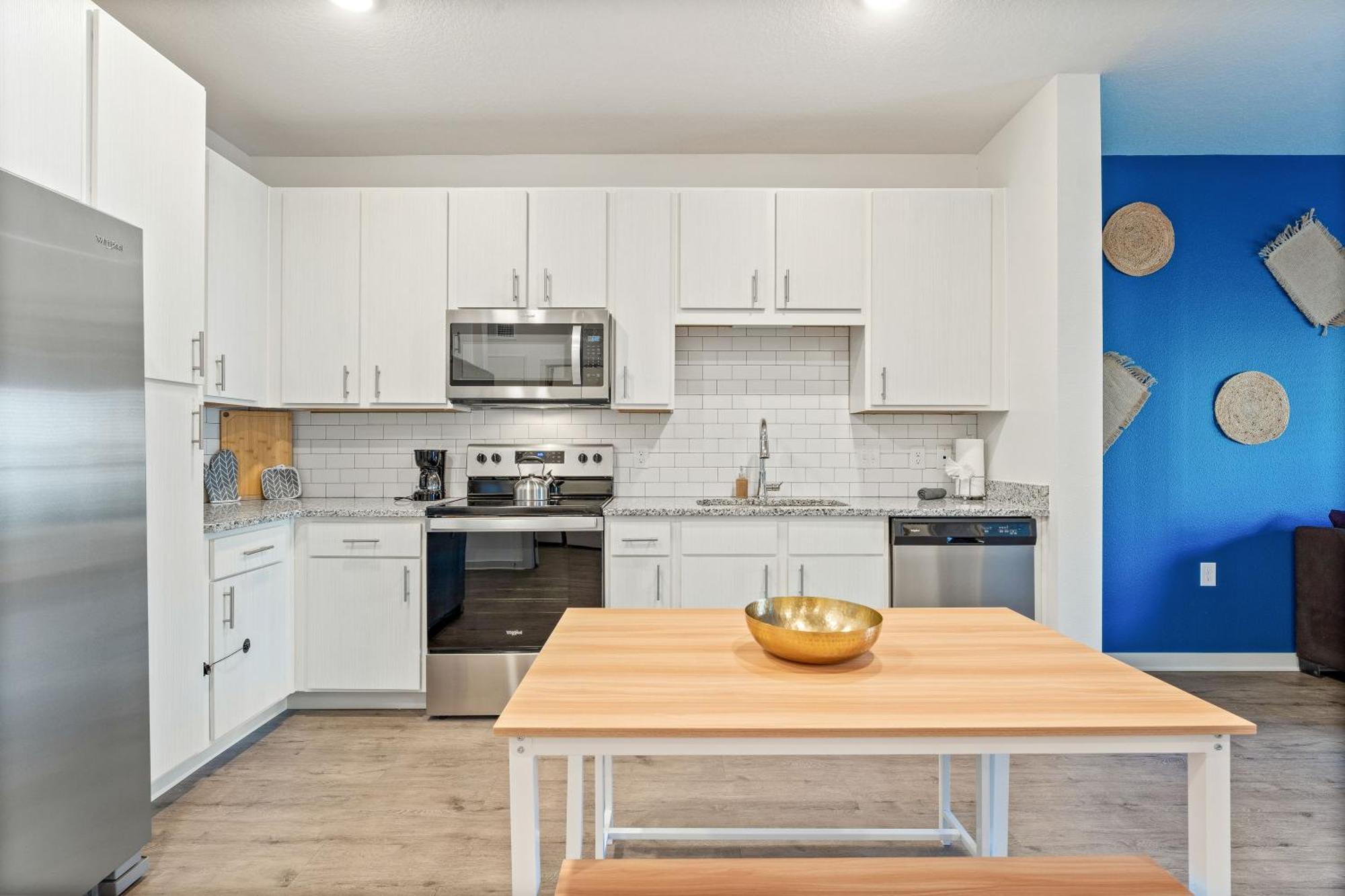 Complete Tranquil 10 Min To Parks Allows Pets, Resort-style Amenities * Orlando
