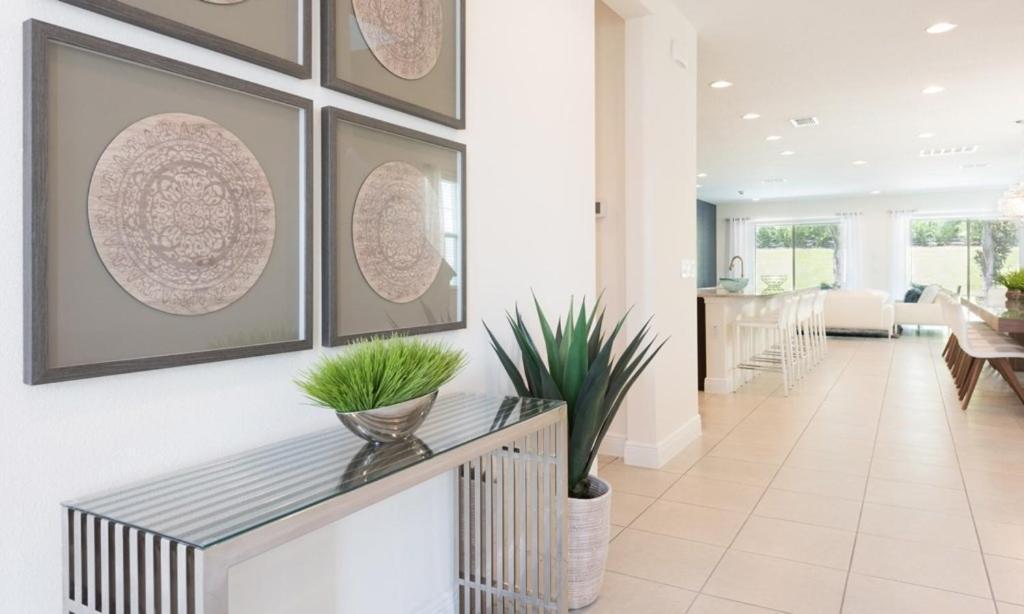 9 Bed Pool With Game Gated * Four Corners