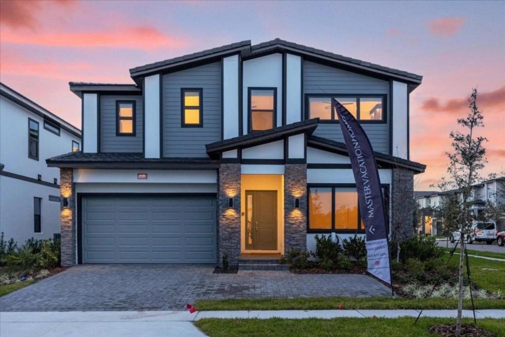 12 Bedrooms- 11,5 Baths- Paradiso Grande 10000vw *