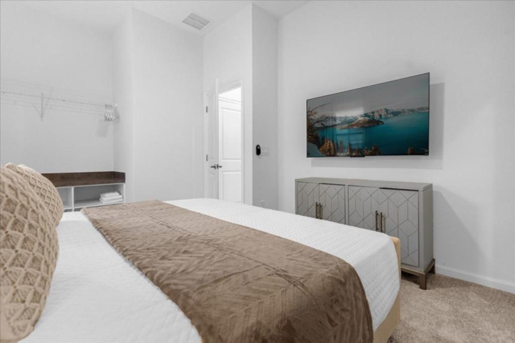 12 Bedrooms- 11,5 Baths- Paradiso Grande 10000vw Holiday home *