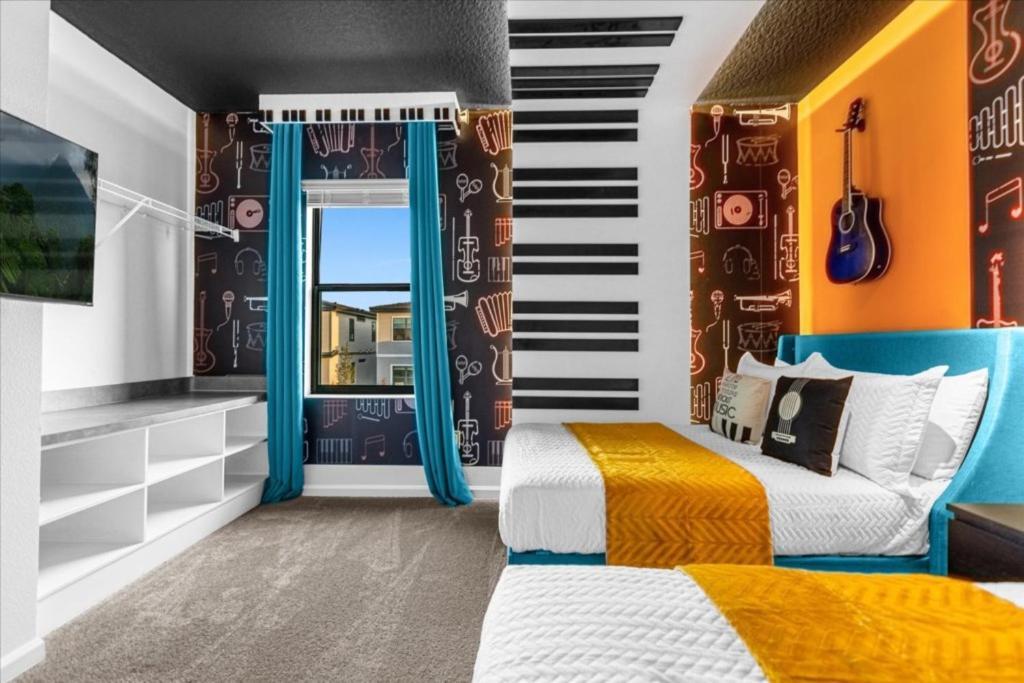 12 Bedrooms- 11,5 Baths- Paradiso Grande 10000vw *