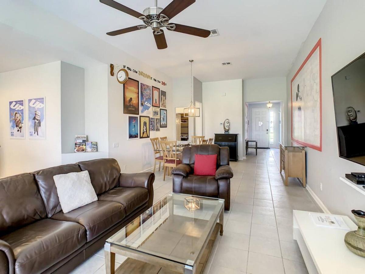 H2713m Windsor Hills 4bedrm Pool Holiday home