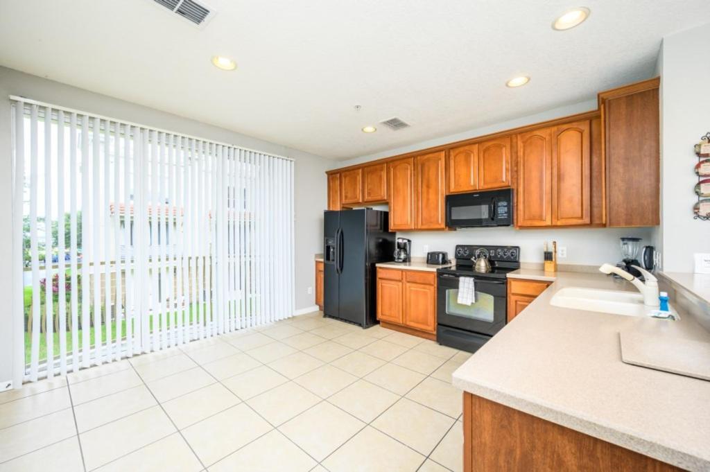 Apartment Beautiful Townhome, Vista Cay, Near Parks! 4018 *