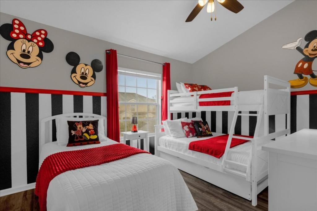 3 Bedrooms- 3 Bathrooms- Windsor Hills 7680 Fs *