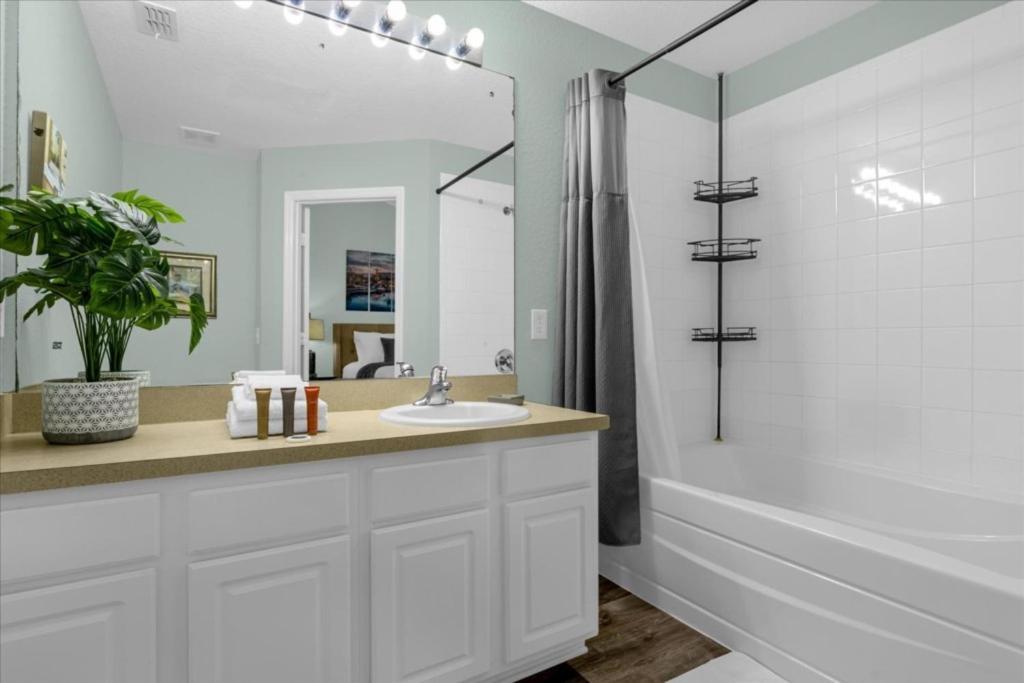3 Bedrooms- 3 Bathrooms- Windsor Hills 7680 Fs * Orlando