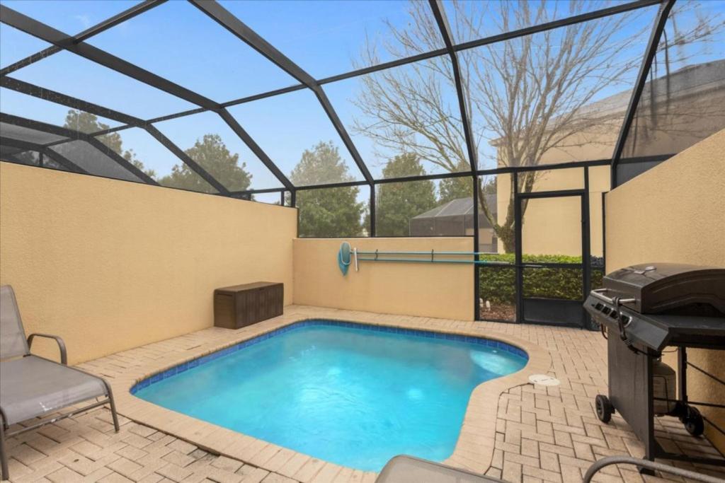 3 Bedrooms- 3 Bathrooms- Windsor Hills 7680 Fs