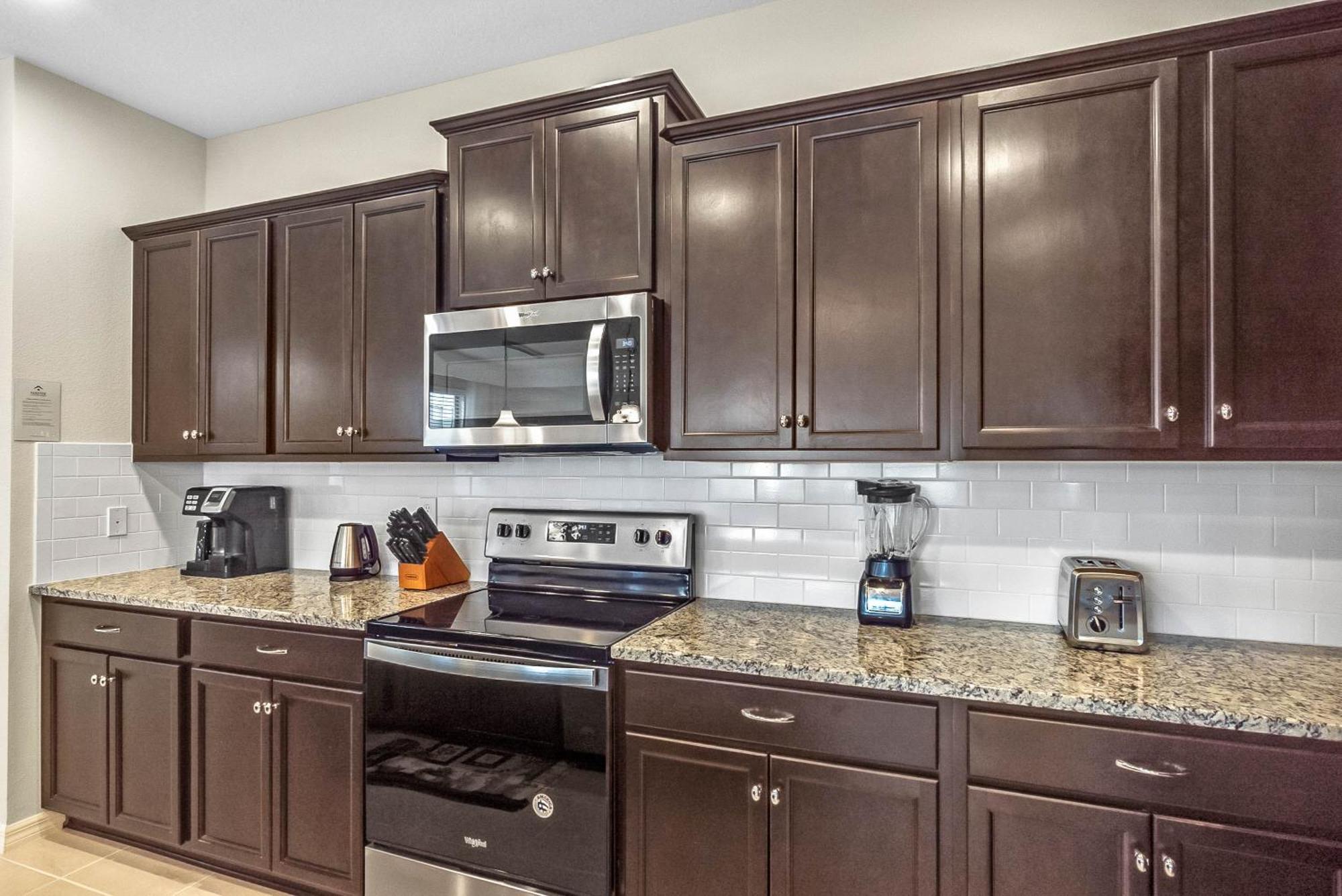 5 Bedrooms - 4,5 Bathrooms - Windsor At Westside 8917 Sa Holiday home *