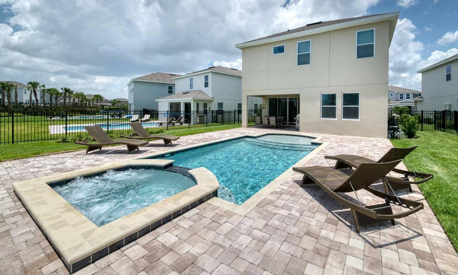 Holiday home 7708 - Beautiful 6bed W Pool And Jacuzzi Orlando