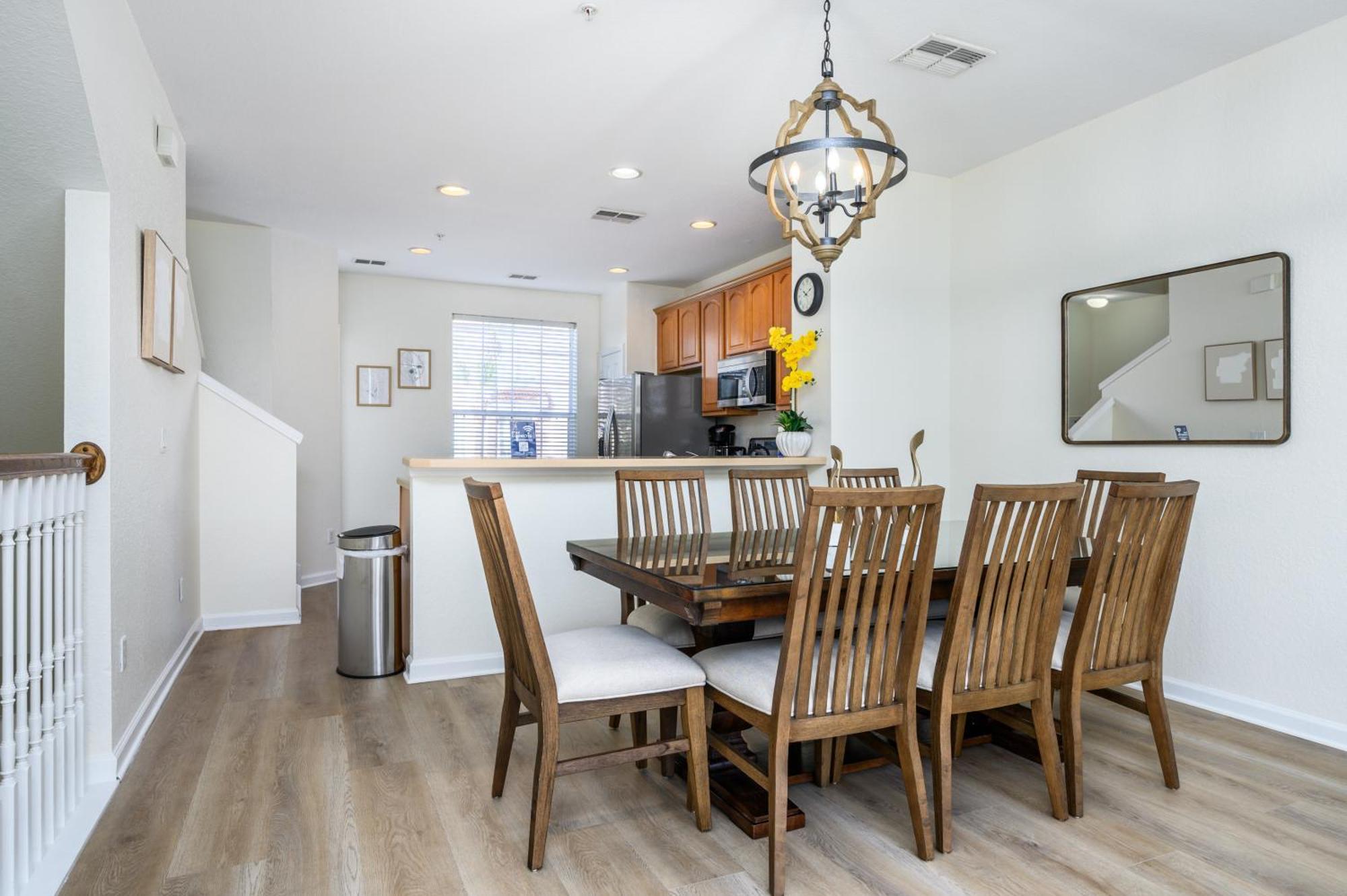 New Listing, Beautiful Townhome, Vista Cay - 4014 * Orlando