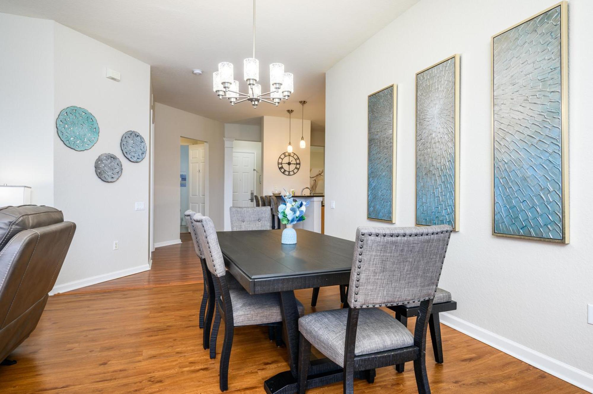 Penthouse Vacation Condo, Near The Parks - 2015 Apartment