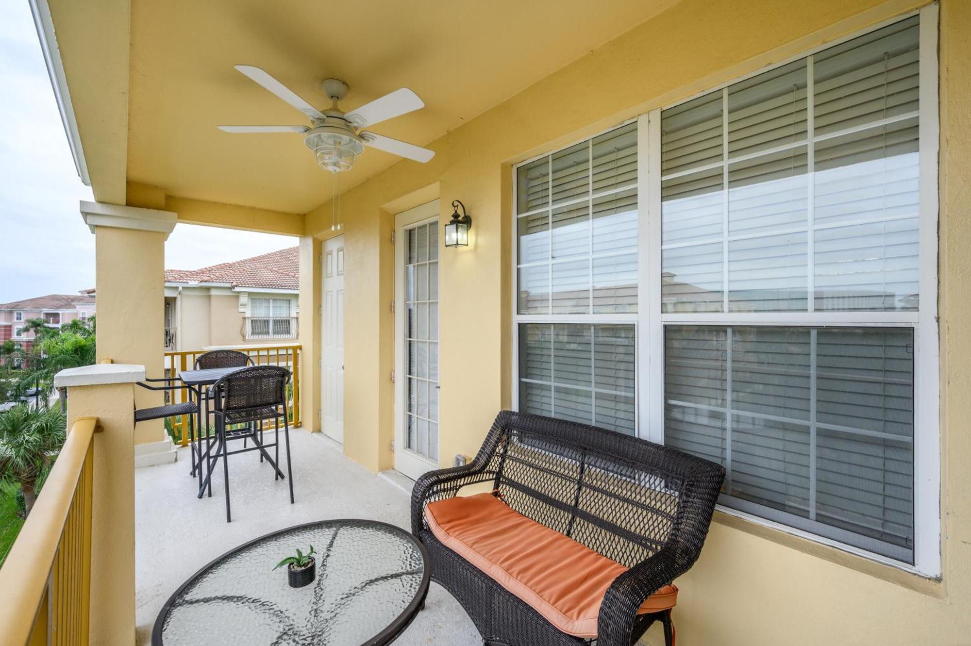 Penthouse Vacation Condo, Near The Parks - 2015 Apartment
