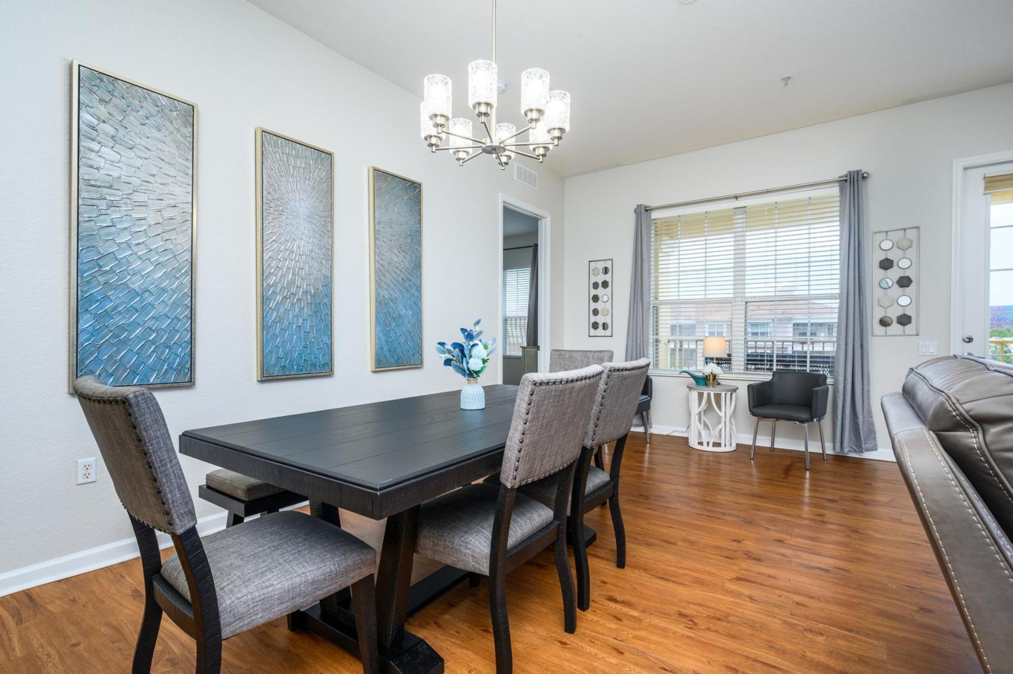 Penthouse Vacation Condo, Near The Parks - 2015 Apartment *