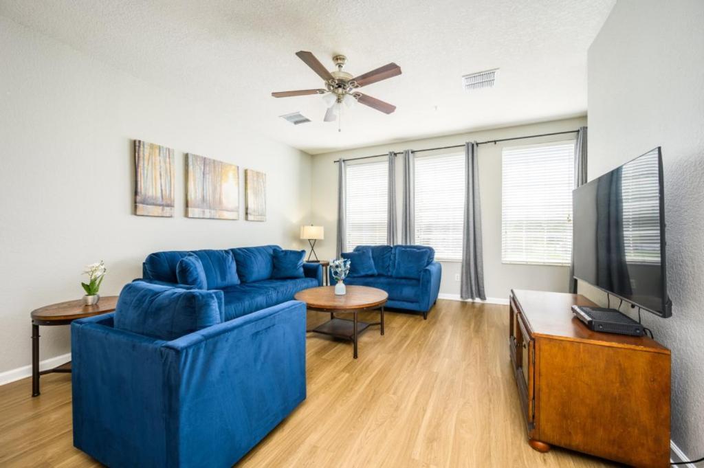 Apartment Beautiful Townhome, Vista Cay, Near Parks! 4018 *