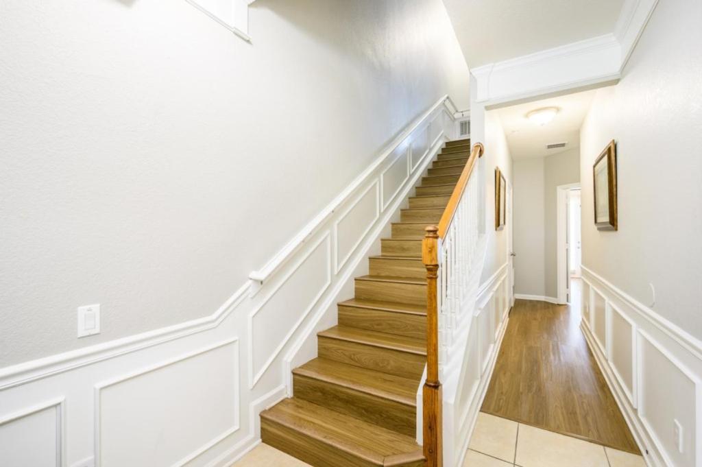 Beautiful Townhome, Vista Cay, Near Parks! 4018 Apartment