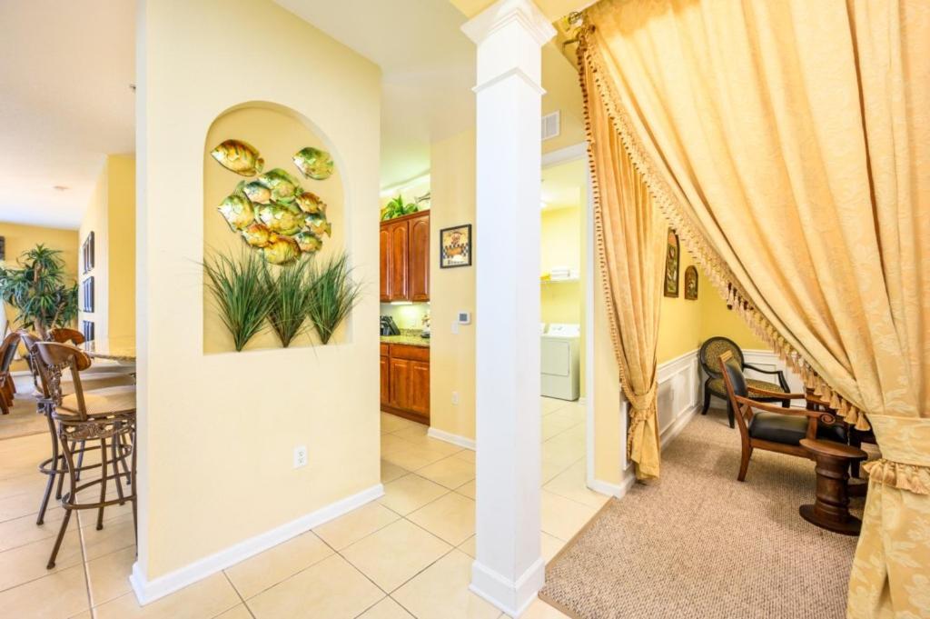 Tropical Lakeview W, Vegas Game - 1014 Orlando