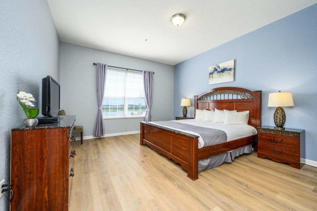 New Listing! Lakeview Condo, Vista Cay - 1017 Apartment Orlando