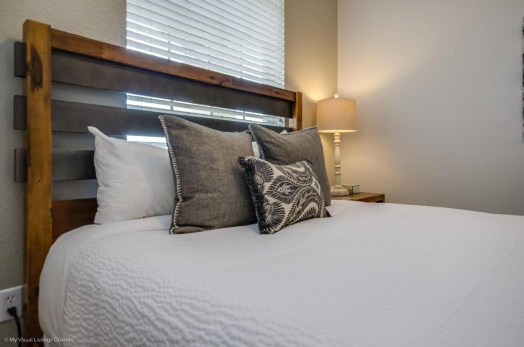 Beautiful Modern Vista Cay Condo, Near Parks-3025 Apartment Orlando