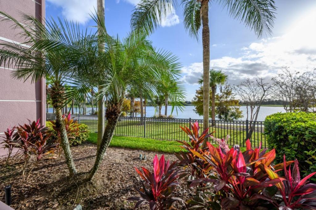 Family Fun Vista Cay Lakeview - 1021