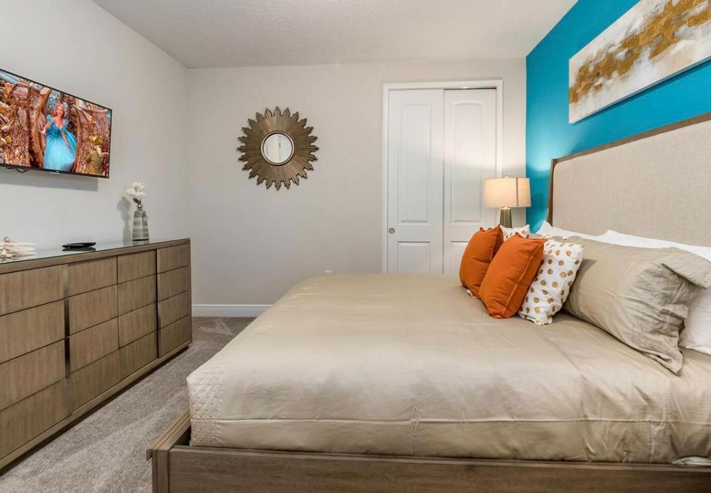 7708 - Beautiful 6bed W Pool And Jacuzzi Holiday home Orlando