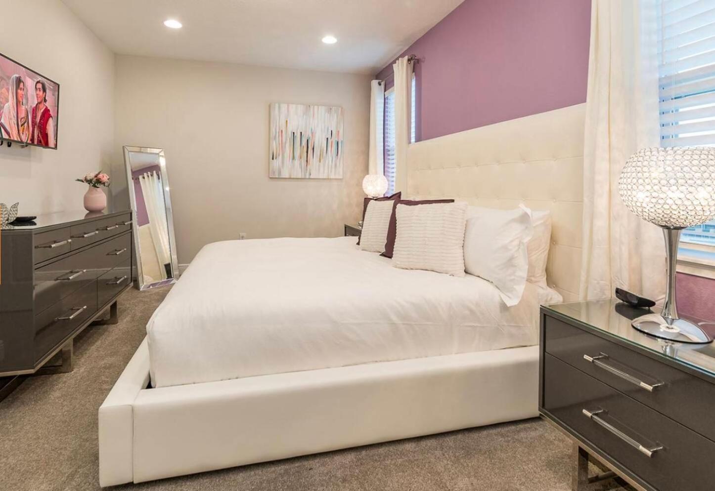 7708 - Beautiful 6bed W Pool And Jacuzzi
