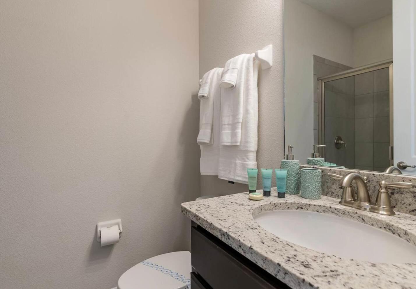 Holiday home 7708 - Beautiful 6bed W Pool And Jacuzzi Orlando