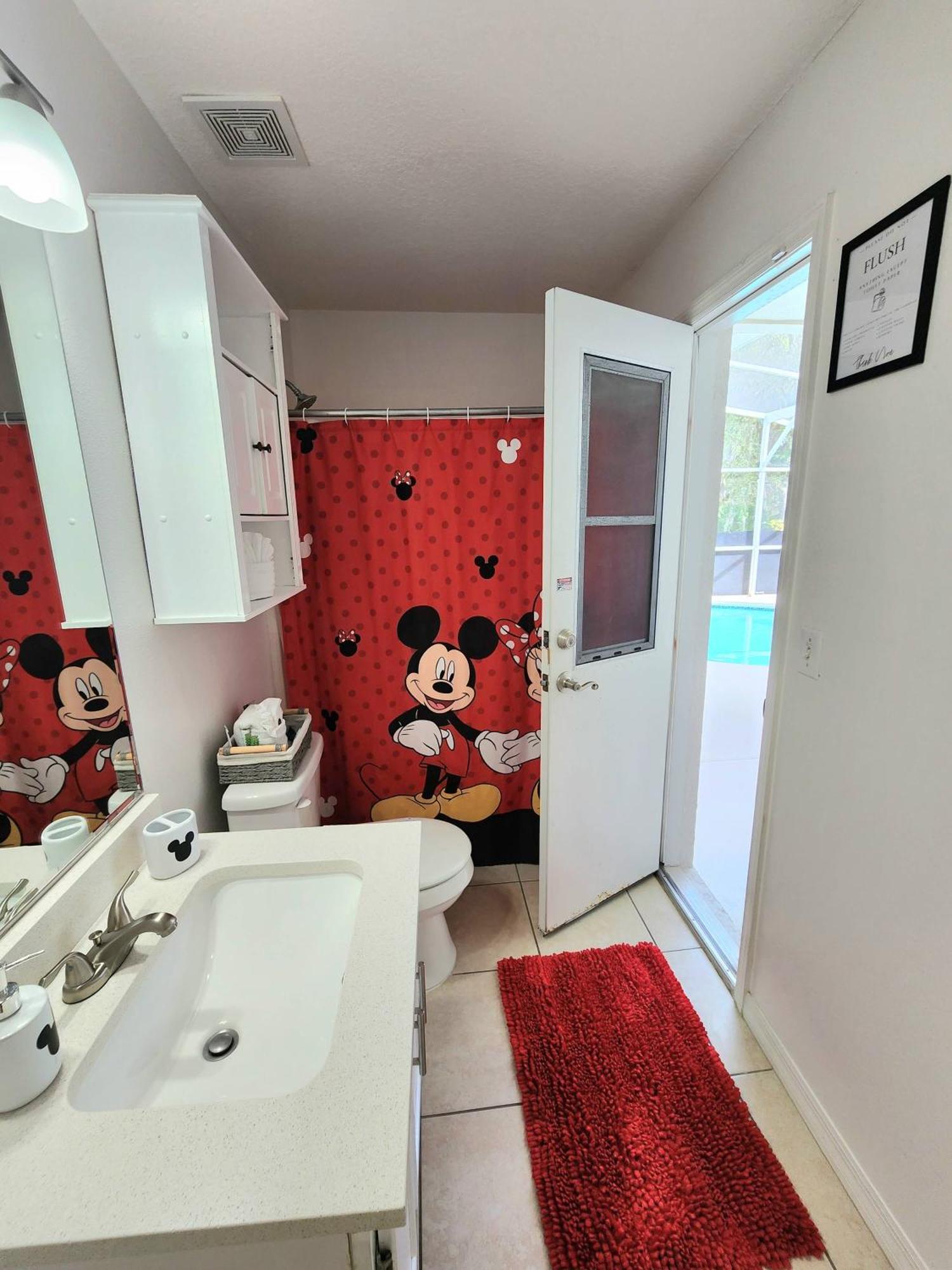Close To Parks/amazing Private Pool *
