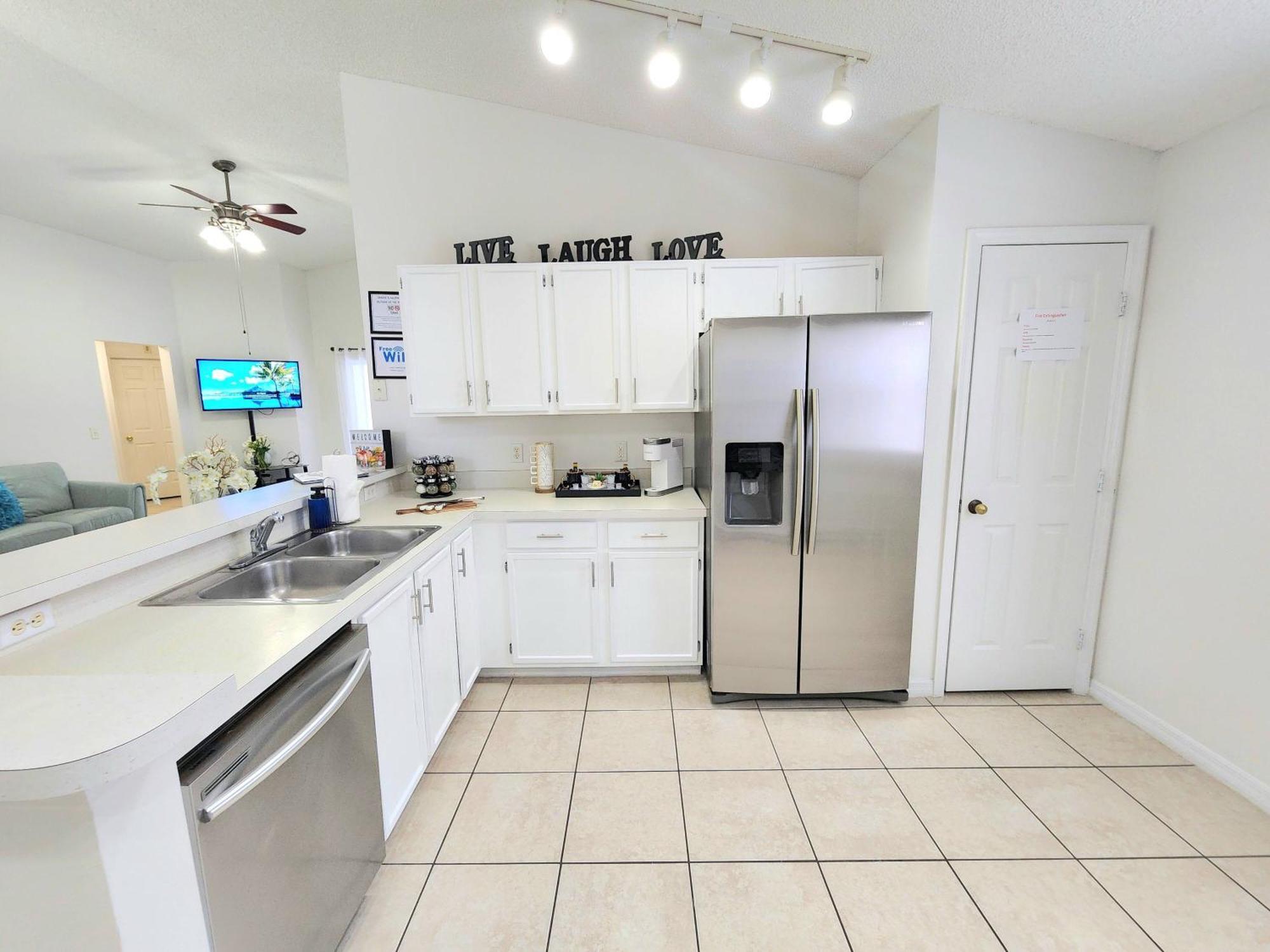 Close To Parks/amazing Private Pool
