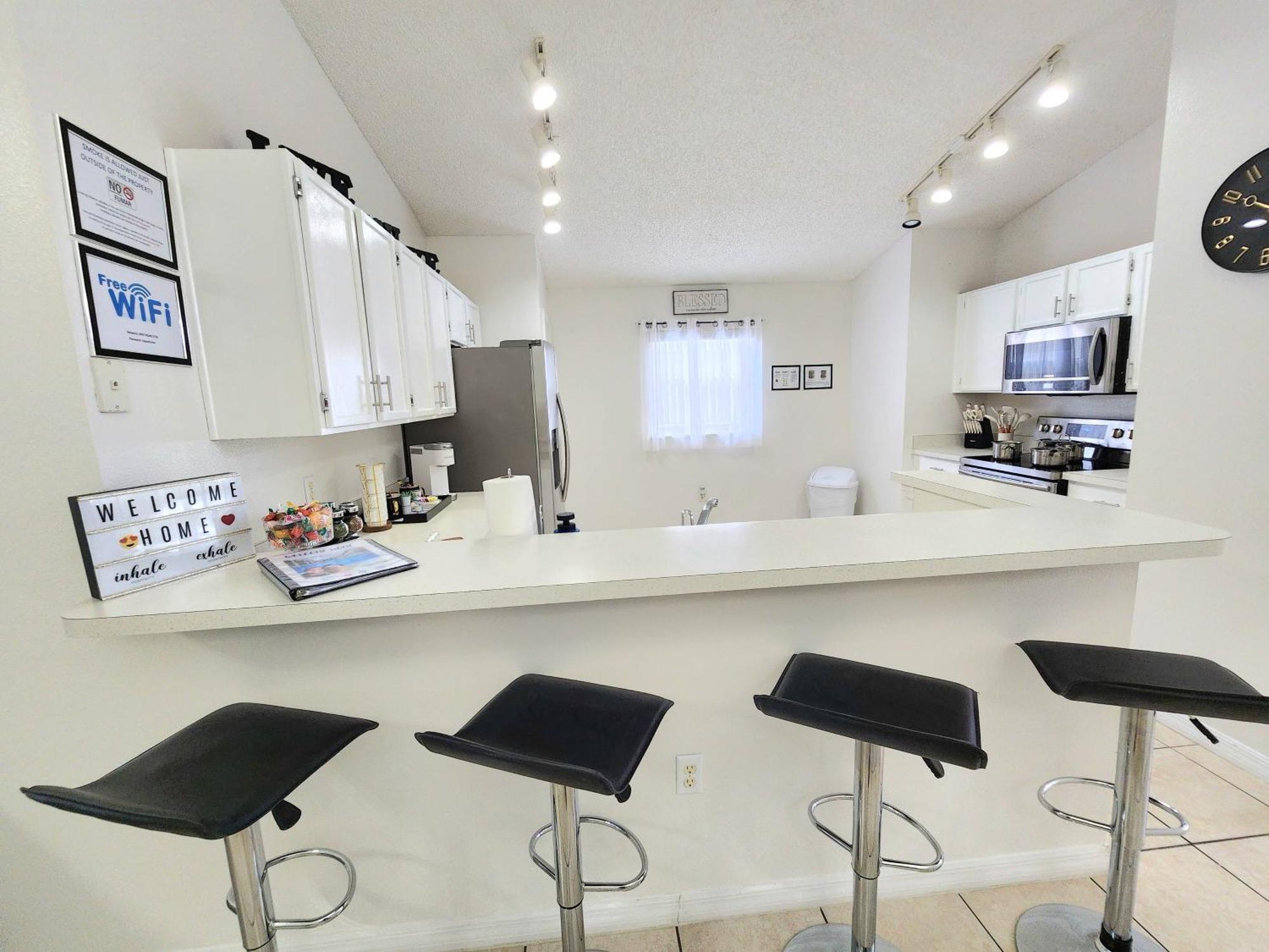 Holiday home Close To Parks/amazing Private Pool *