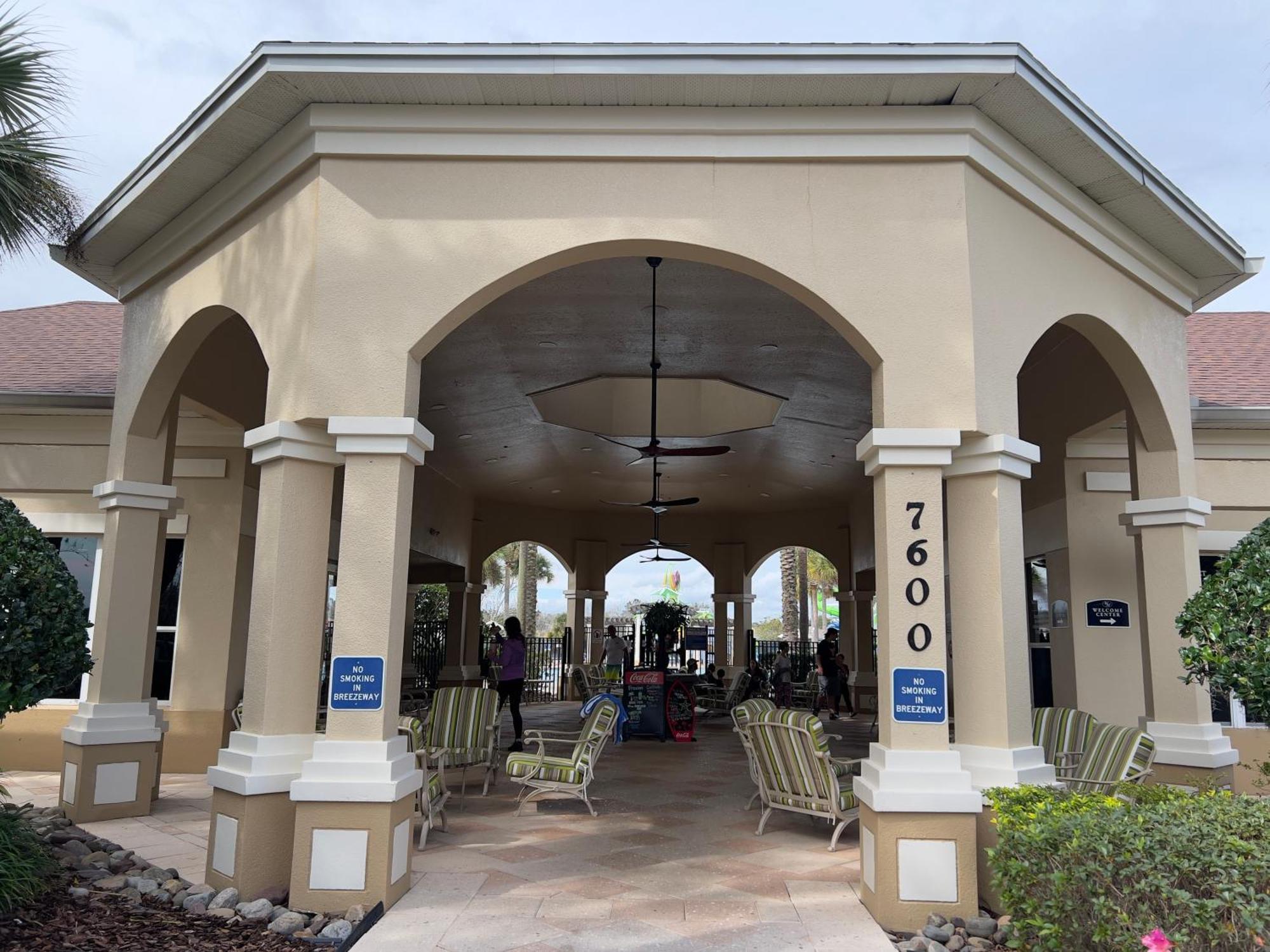 World Vacation.. Luxury 6 Br/4 Ba 5 Star Holiday home