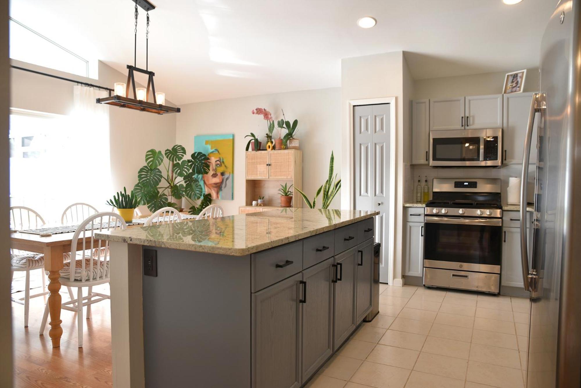 Artisan's Retreat - Poolside Paradise Near Holiday home Orlando