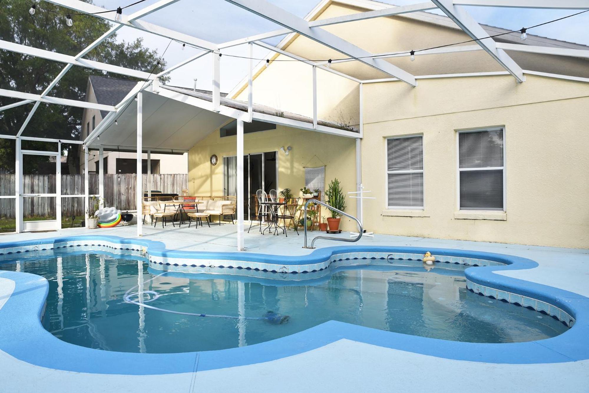 Artisan's Retreat - Poolside Paradise Near * Orlando