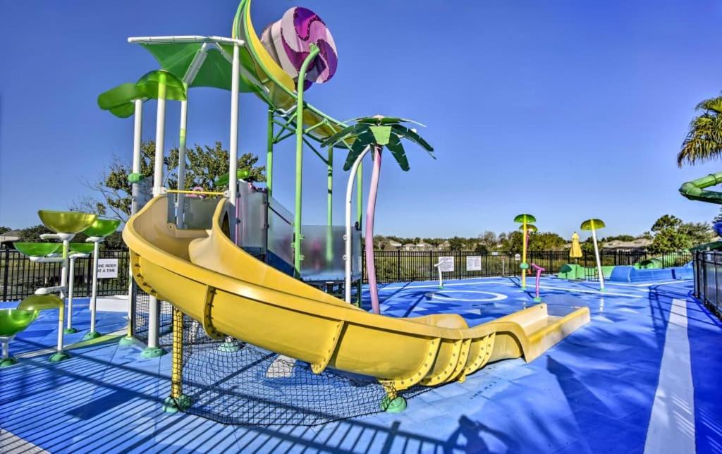 Holiday home 2 Mickeys Family *