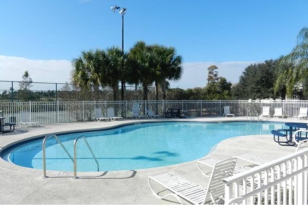 4 Miles To - Serene View Apartment *