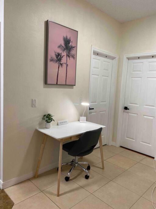 4 Miles To - Serene View Apartment Orlando