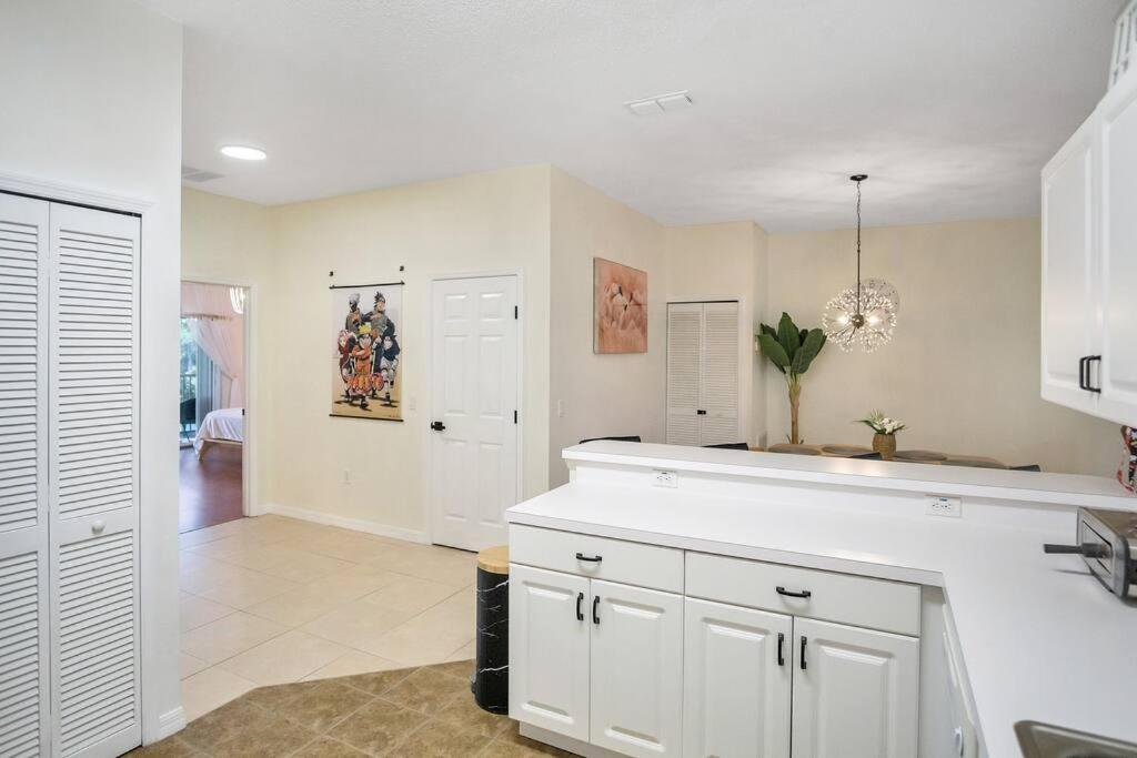 Apartment 4 Miles To - Serene View Orlando
