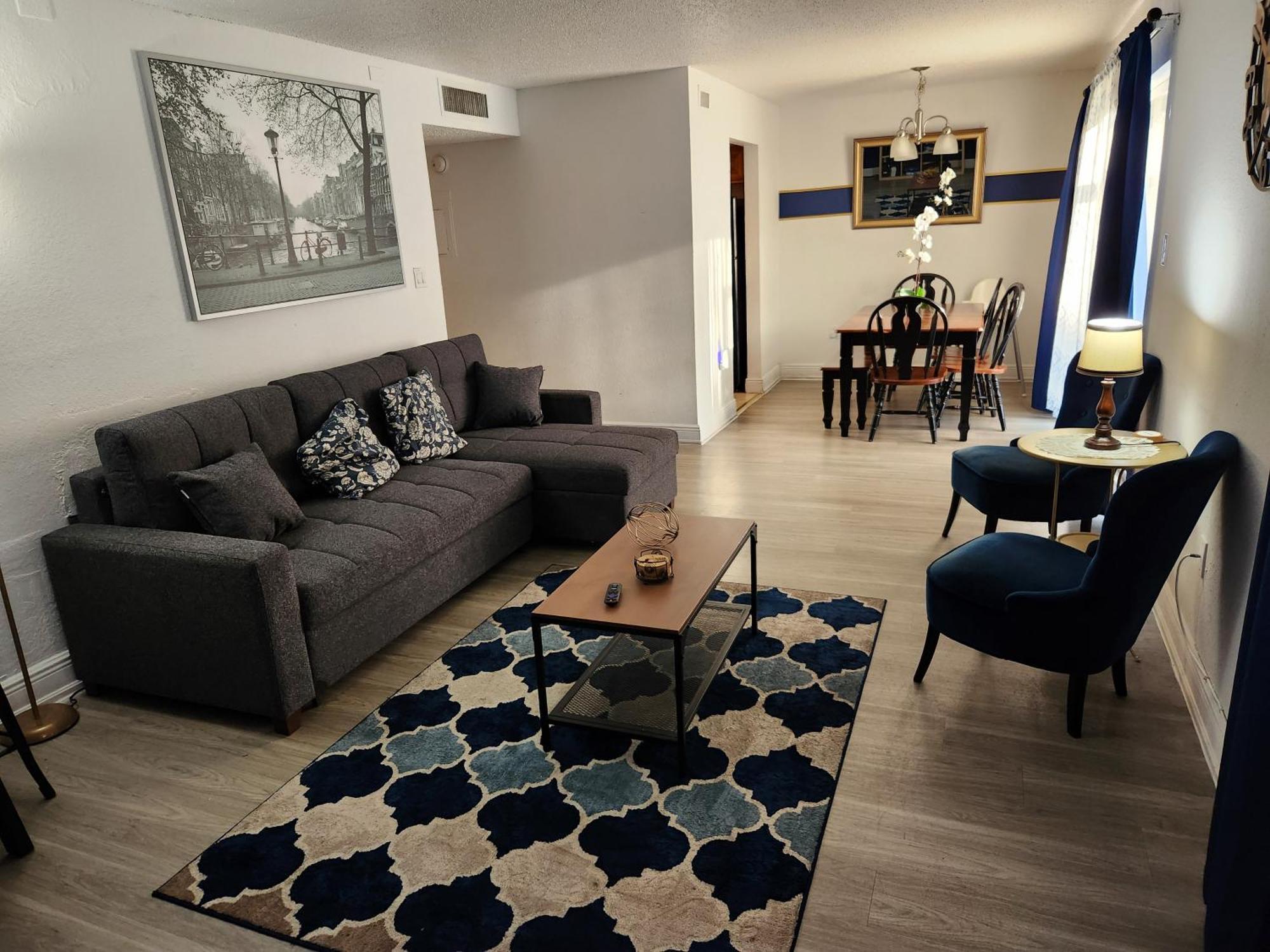 Centauri Vacation Rentals: 2-bedroom Getaway With Free Parking * Orlando