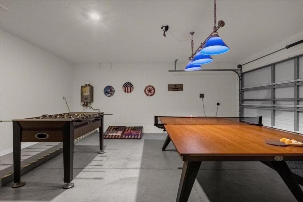 5 Bedrooms - 3 Bathrooms - Veranda Palms 4458 Np