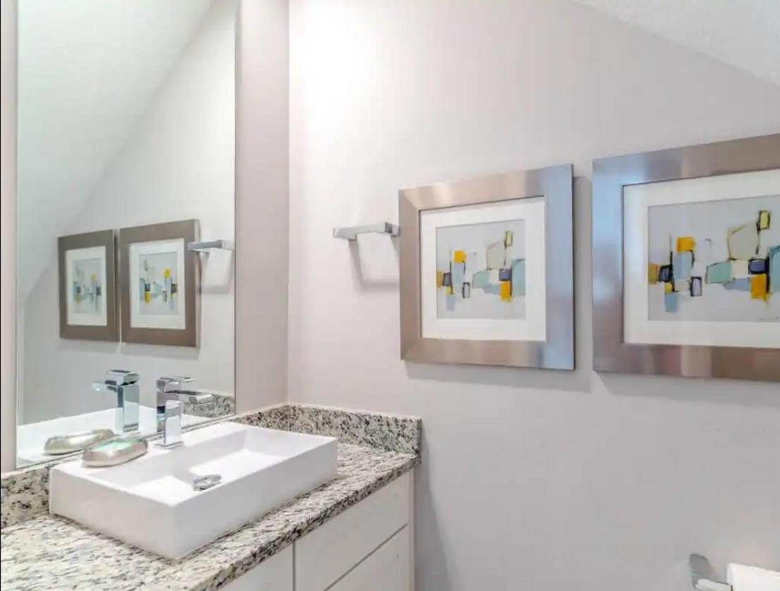 4br Retreat Gated With Pool & Hot Tub Holiday home *