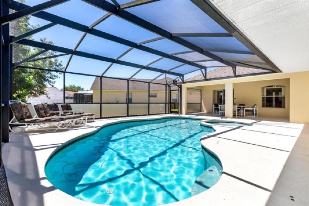 #196-fantastic 6 Bed With Own Private Pool And With No Rear Neighbors Orlando
