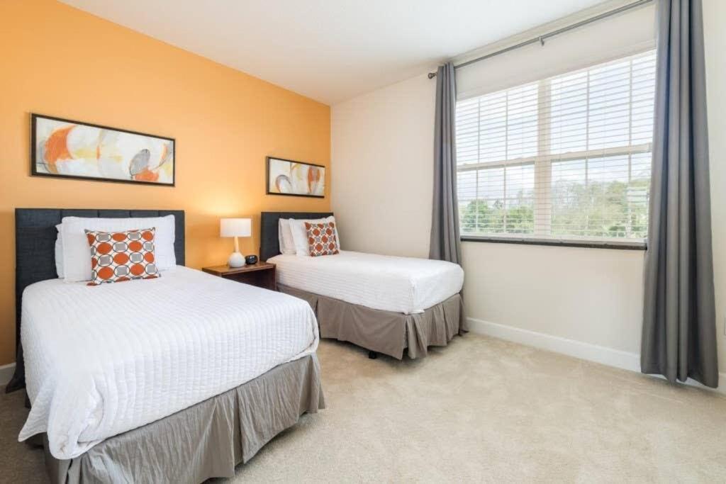 Spacious Comfortable Perfect Vacation Orlando