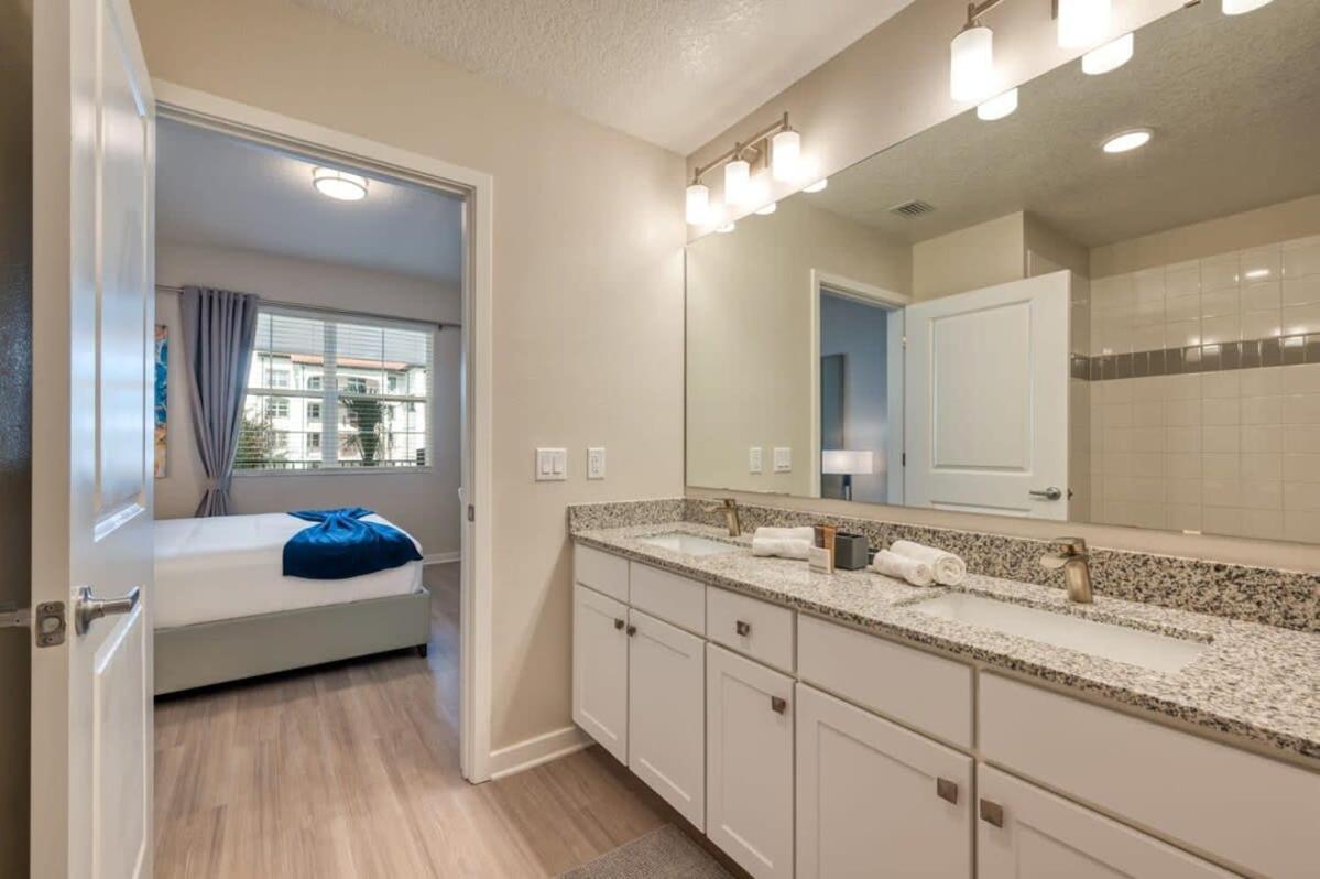 Apartment Prime Location-spacious For 8 Guests *