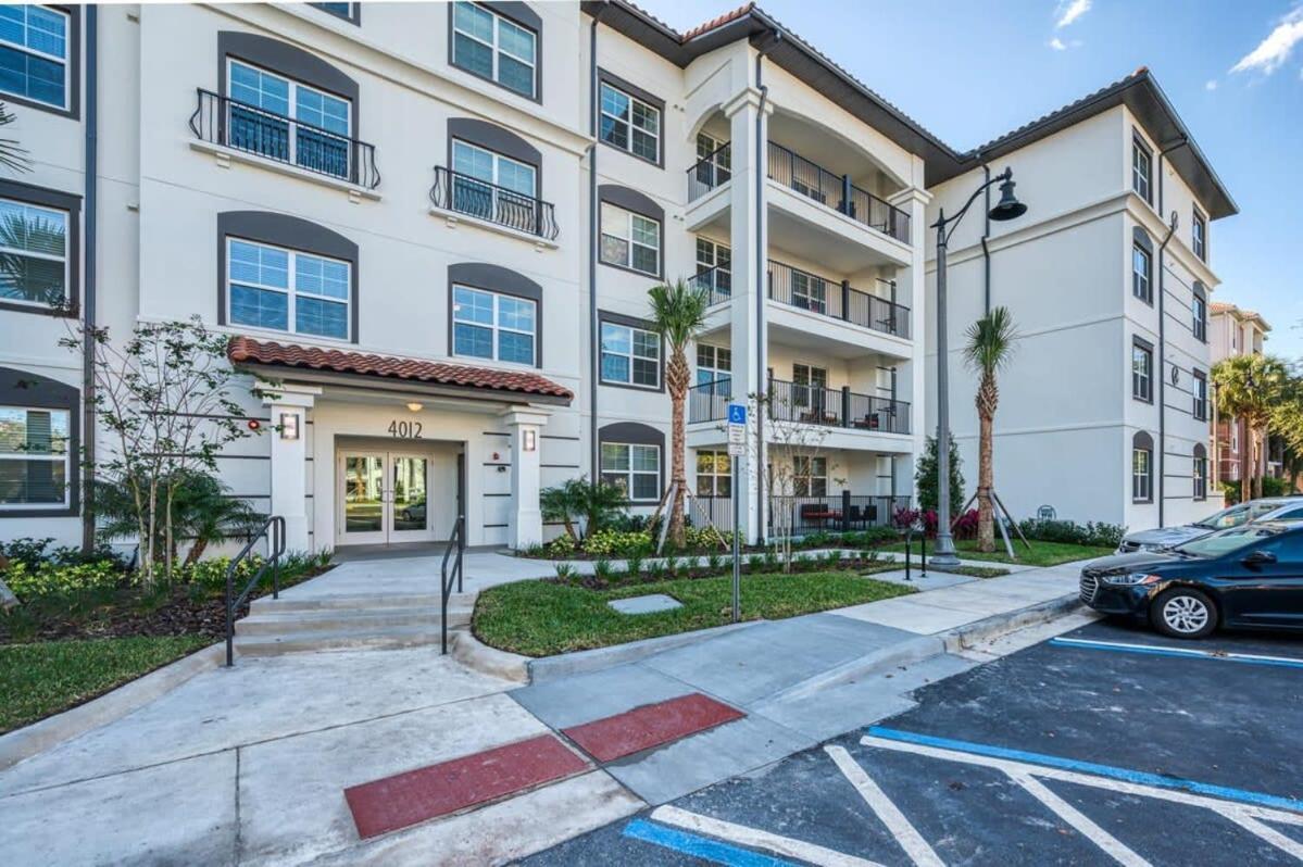 Prime Location-spacious For 8 Guests