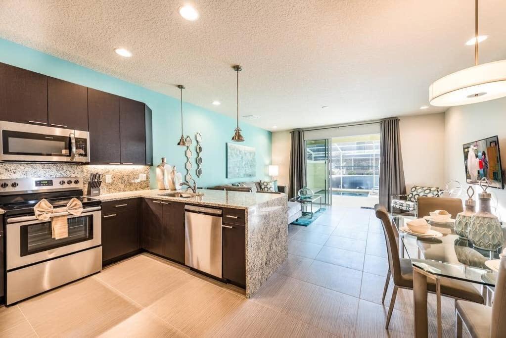 Super Cozy With Private Pool Holiday home Orlando