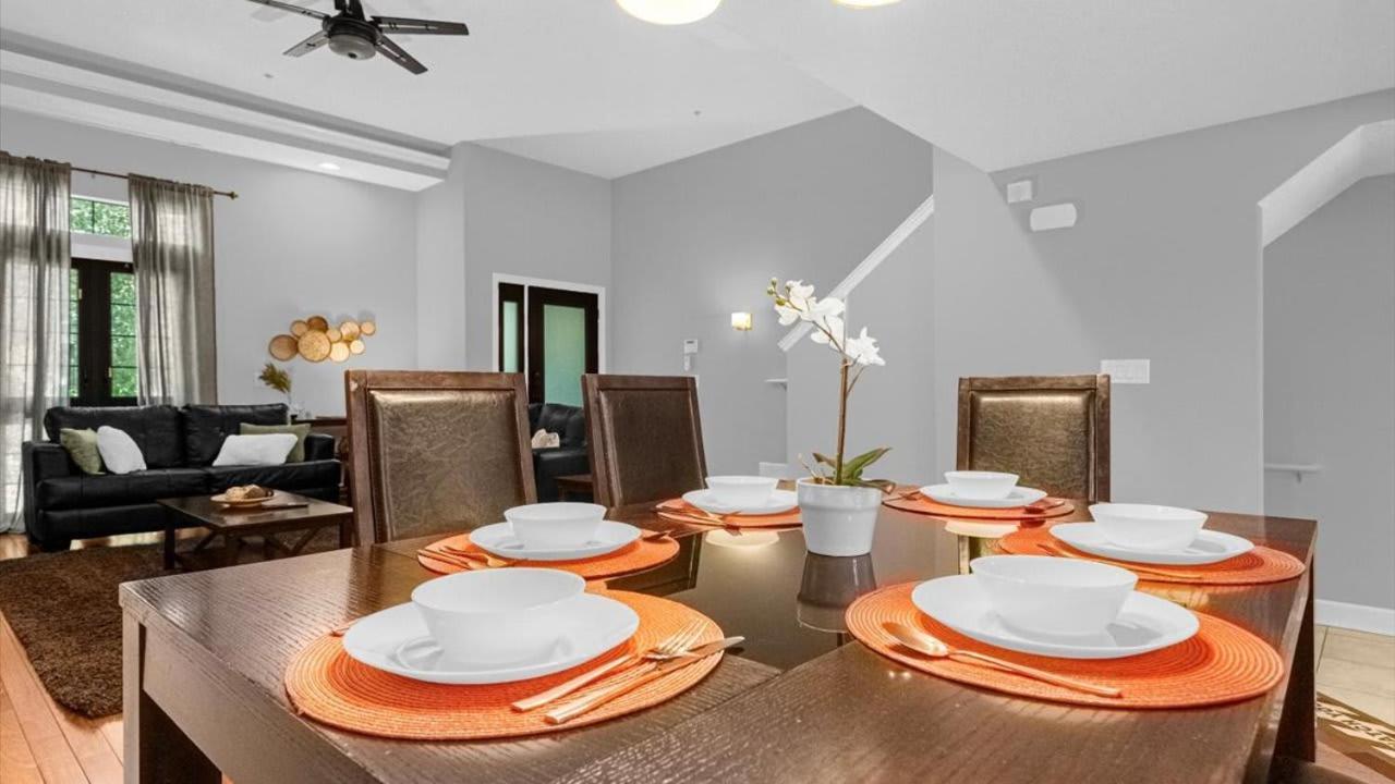Holiday home Luxury Townhome - 5 Minutes To Orlando