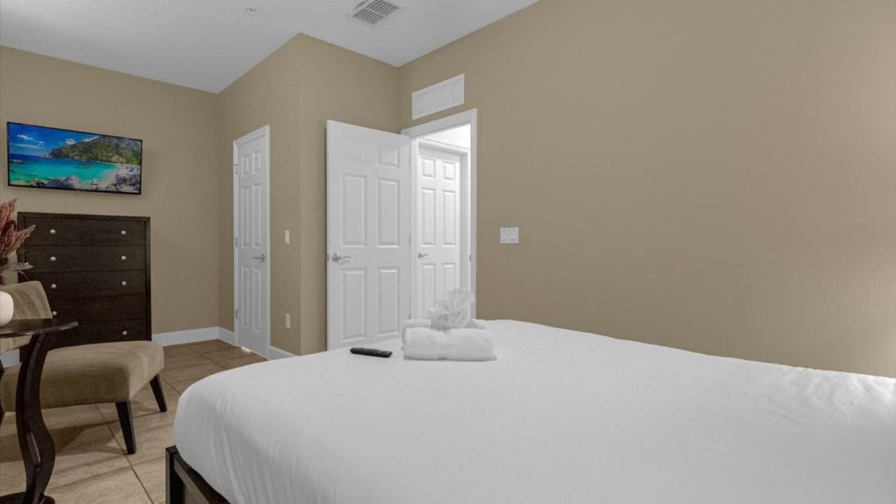 Luxury Townhome - 5 Minutes To * Orlando