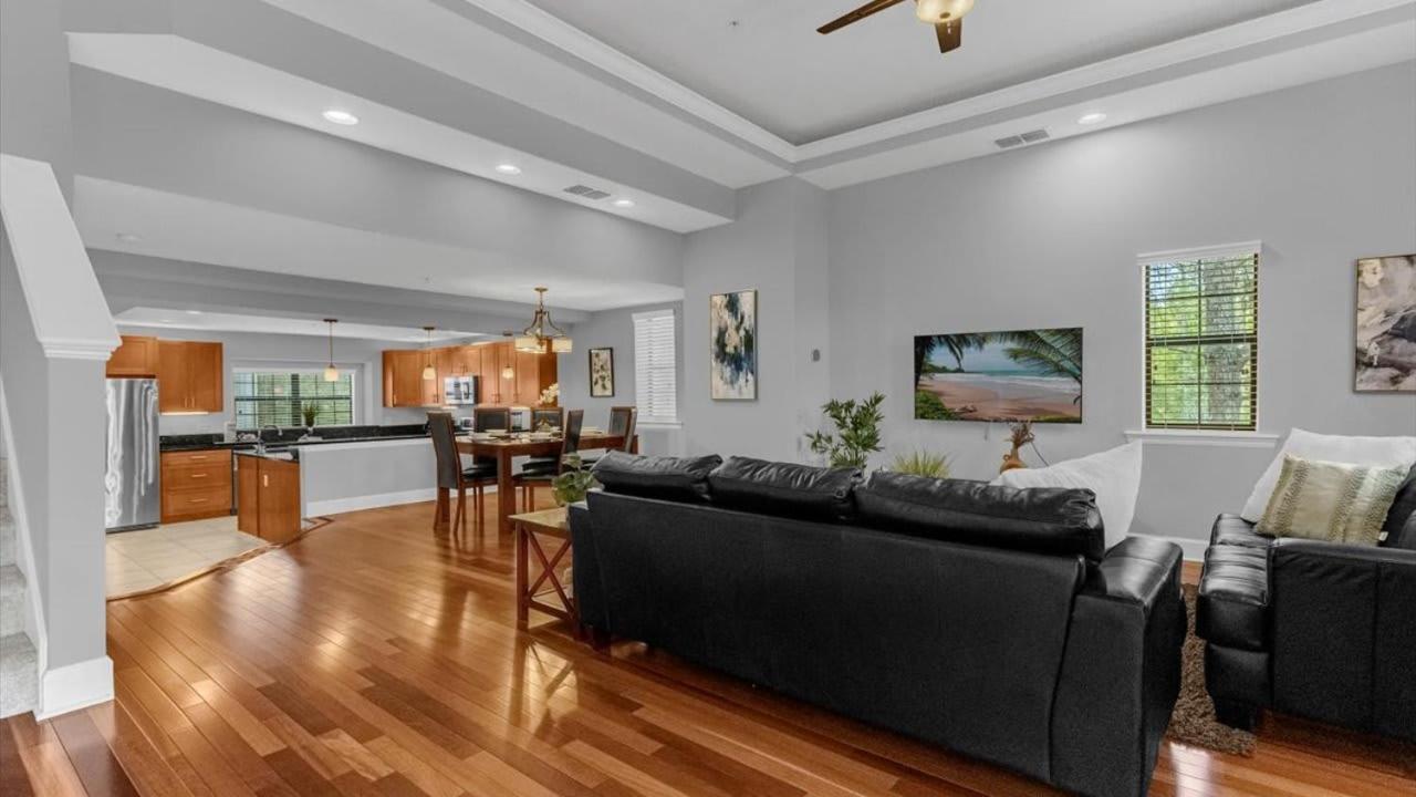 Spring Break Retreat - Renovated Townhome By Holiday home